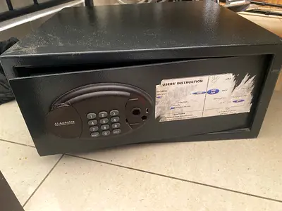 Safe lock