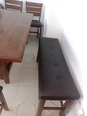 Dinning table +4chairs +1bench