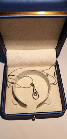 14K GOLD PENDANT WITH CHAIN AND MOISSANITES STONE WEIGHT 8.3 GR,1 STONE-0,35 CARAT