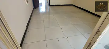 Huge studio with Balcony &amp; Close kitchen