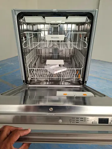 Miele 7 series bultin BRAND NEW Dishwasher