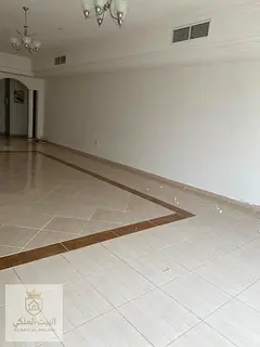 Three rooms and a lounge in cooperation, a large space for adaptation to the owner and payment facil