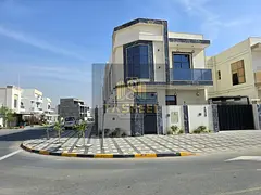 Corner villa infront of all services and all exits for all emirates
