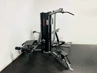 FIT 3 MULTI GYM LIFE FITNESS