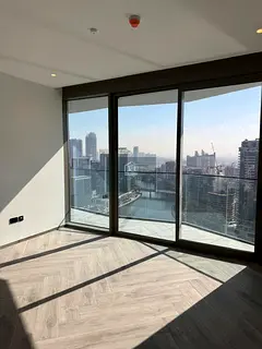 Spacious Layout | Canal View | | Near metro | Vacant Now