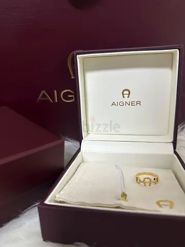 Exquisite Aigner Ring