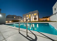 5BR VILLA | POOL | GARDEN | AL BARSHA 2