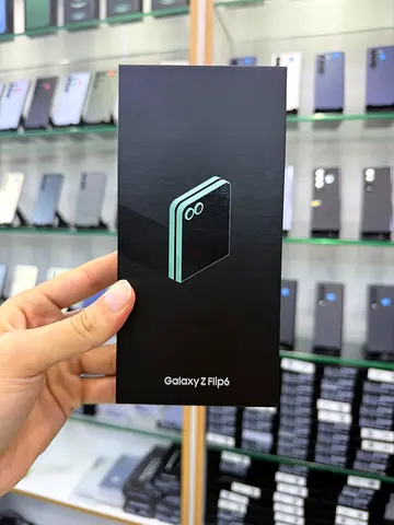 Samsung Galaxy Z Flip 6 brand New Tdra