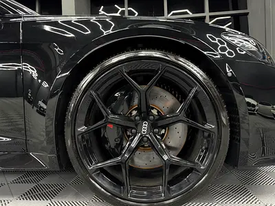 2021 AUDI RS6 缩略图 18