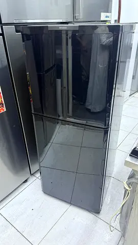 Fridge Mitsubishi 2 door good condition excellent