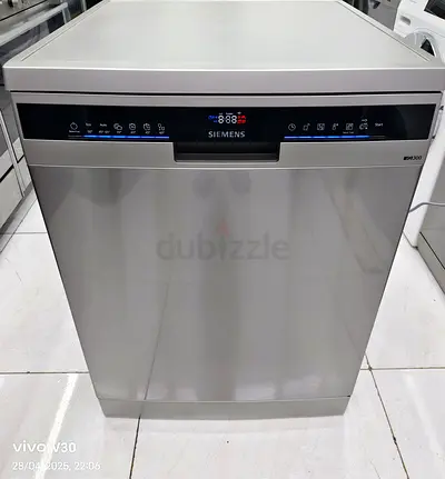 Free delivery Siemens iQ300 home connect WiFi 3 rack dishwasher like new condition