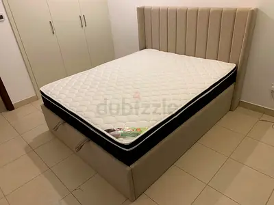 Stylish King Size Bed with Mattress