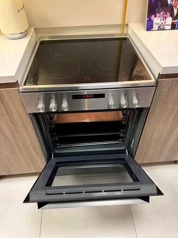 Siemens electric ceramic cooking range 60 60cm