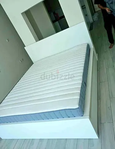 IKEA malam queen‑size bed (160 × 200 cm) with 2 storage drawers underneath and an IKEA mattress