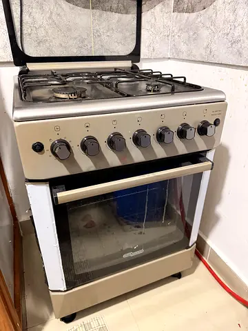 4-Burner Gas Oven with Griller