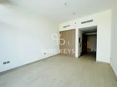 Spacious Layout | Ready to move from 1 March | Chiller Free