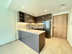 New Building-Elegant Mid Floor Apt with Appliances