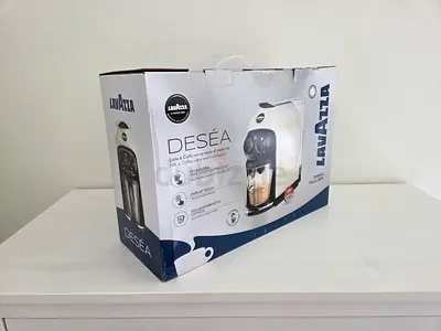 Capsules coffee machine Lavazza Desea LM950, white cream