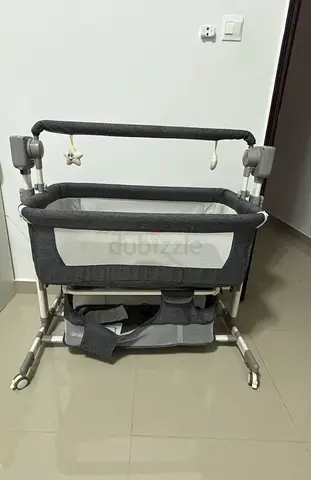 Comfortable and Versatile Baby Cradle