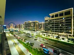 INVESTMENT OFFER | COMMUNITY VIEW | GLASS BALCONY