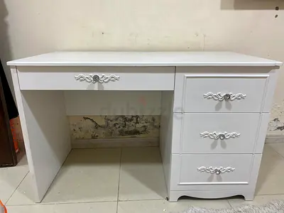 Elegant White Study Table