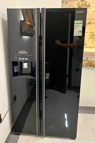 Hitachi Side-by-Side Refrigerator with auto ice maker in Excellent Condition