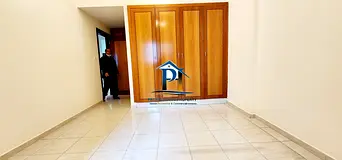 NEXT TO POND PARK| FREE PARKING | 2 BHK| HUGE FLAT | OPEN VIEW