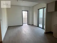 Central Location | Spacious | Bright Living Area