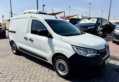 RENAULT EXPRESS VAN 2024 GCC LOW  Mileage  The car is in excellent condition. And very good conditio