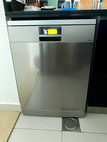 Siemens iQ700 Modern Stainless Steel 3 rack Dishwasher