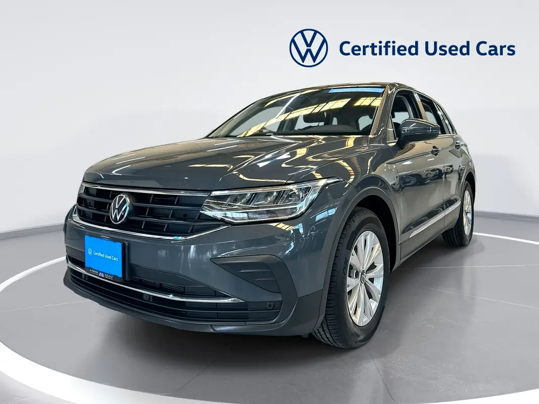 Volkswagen Tiguan 2024 — photo 1 of 12