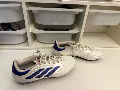 Adidas Football/Soccer Cleats in Good Condition. ( only used 4 times, real brought from adidas)