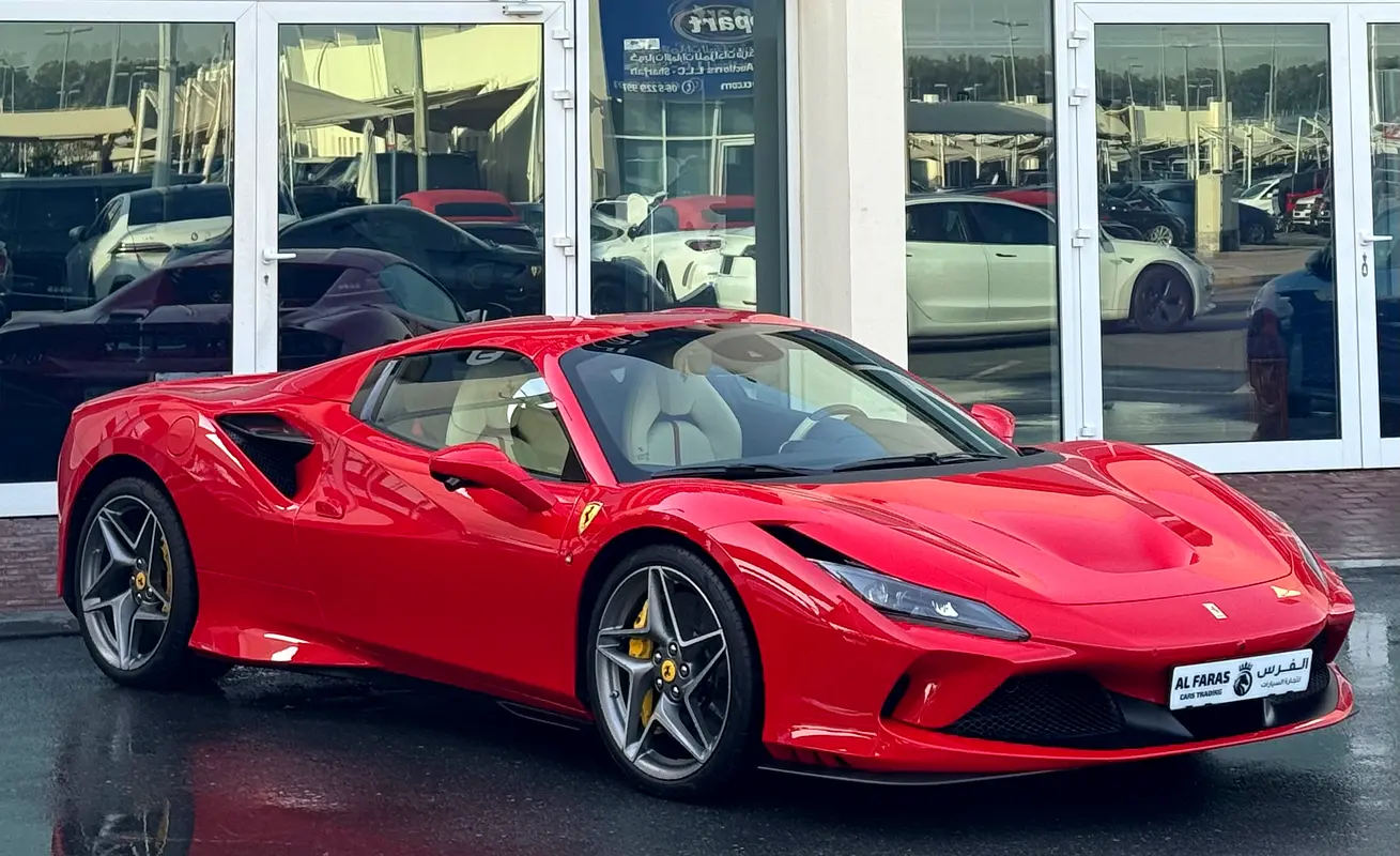 Ferrari F8 Spider 2022 — photo 1 of 18