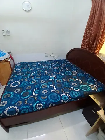 bed for sale(no mattress)