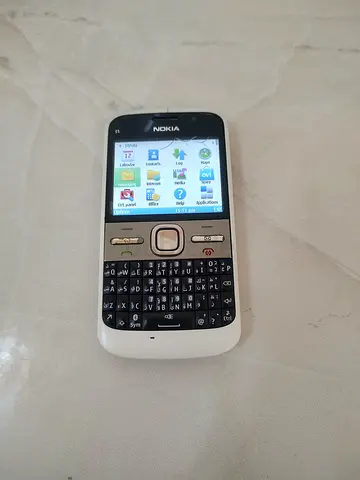 Nokia E5