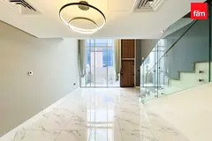 Vacant | Spacious | Duplex Loft | 4 Cheques