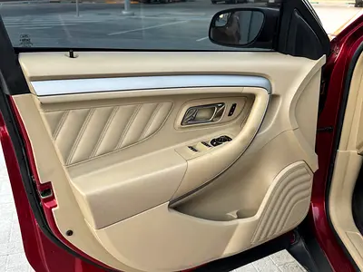 2018 FORD TAURUS 照片 8