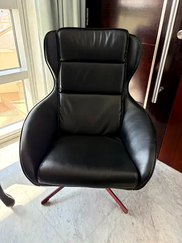 Leather executive chair