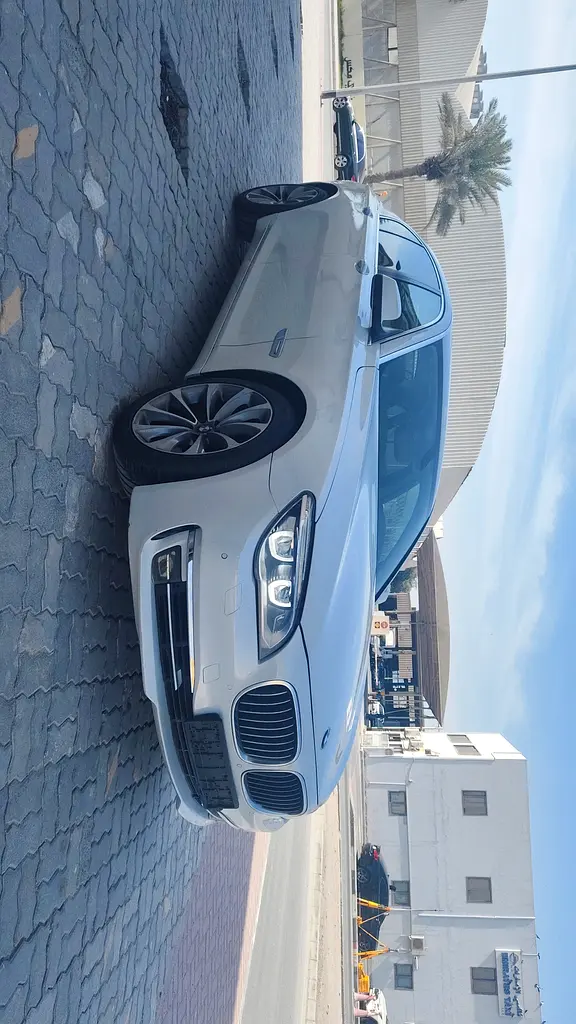 740li Luxury