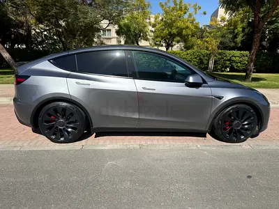 Tesla Model Y Performance 2023 GCC Quicksilver, XPEL Full bodyPPF, Enhanced Autopilot, Full Warranty