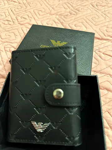 Giorgio Armani Leather Wallet - Sleek and Stylish