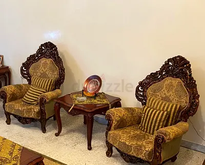 Vintage 2-Piece Sofa Set – 40 Years Old – Excellent Condition