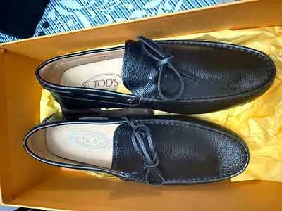 Tod’s Black Leather City Gommino Bow Loafers