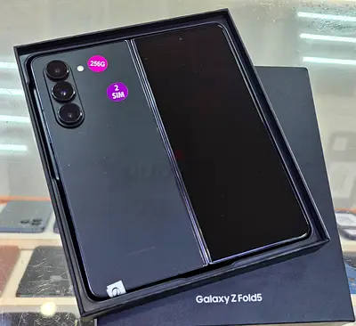 Samsung Galaxy Z Fold5 - 256GB, Dual SIM, Excellent Condition