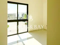 3BEDS+MAIDS | VACANT | MODIFIED FEATURES