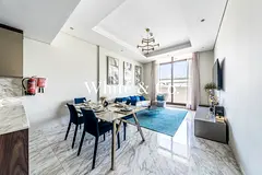 Luxurious | Skyline View | Near Metro