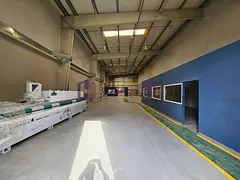 Spacious Warehouse | Prime Location | 64 KW