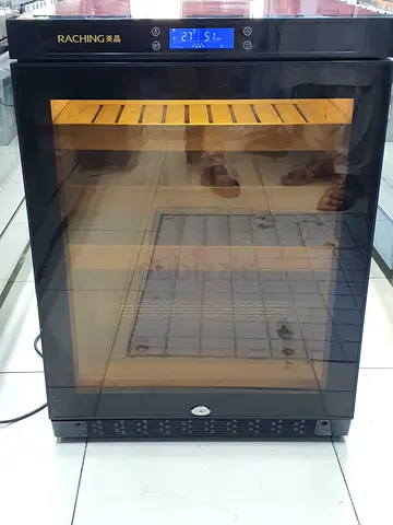 Cigar Raching humidor