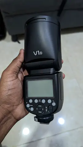 Godox v1s flash for Sony like brand new