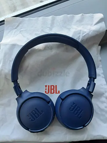 JBL 520BT Wireless Headphones in Great Condition